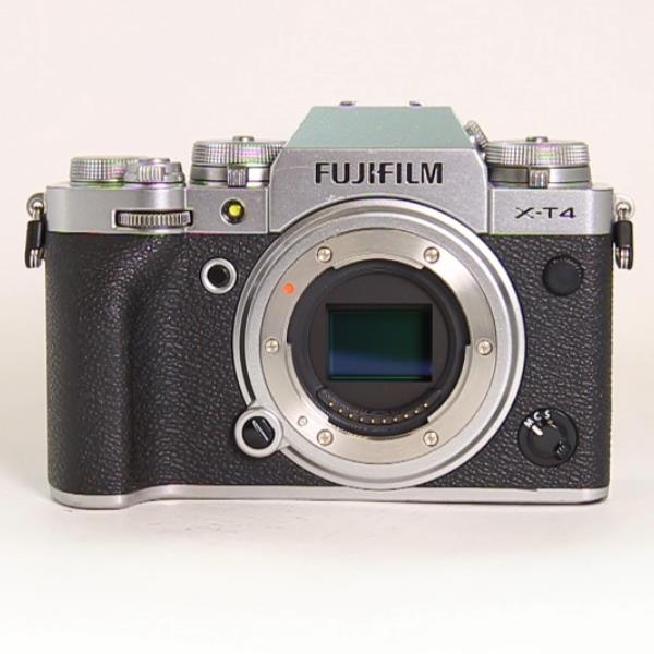 Used Fujifilm X-T4 Mirrorless Camera Body Silver