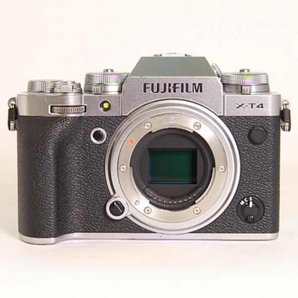 Used Fujifilm X-T4 Mirrorless Camera Body Silver