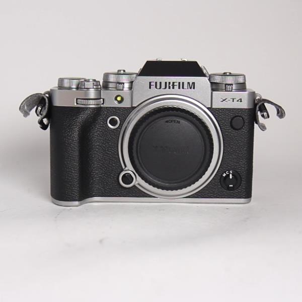 Used Fujifilm X-T4 Mirrorless Camera Body Silver