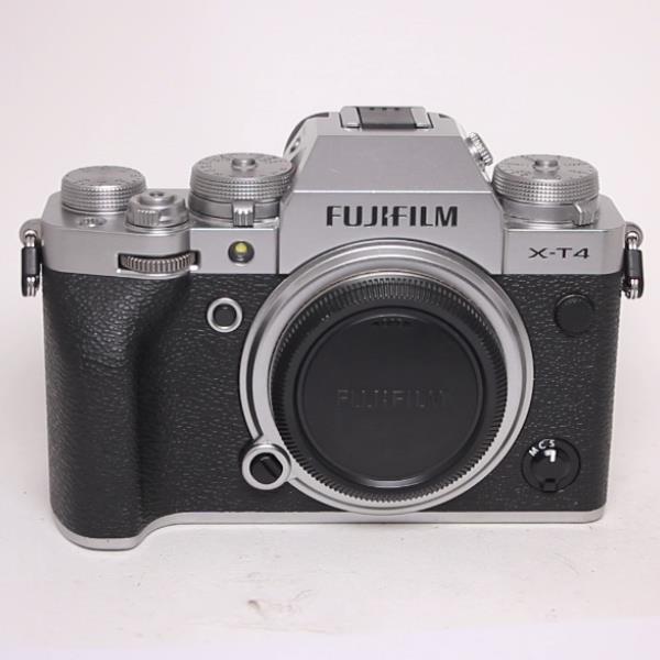 Used Fujifilm X-T4 Mirrorless Camera Body Silver