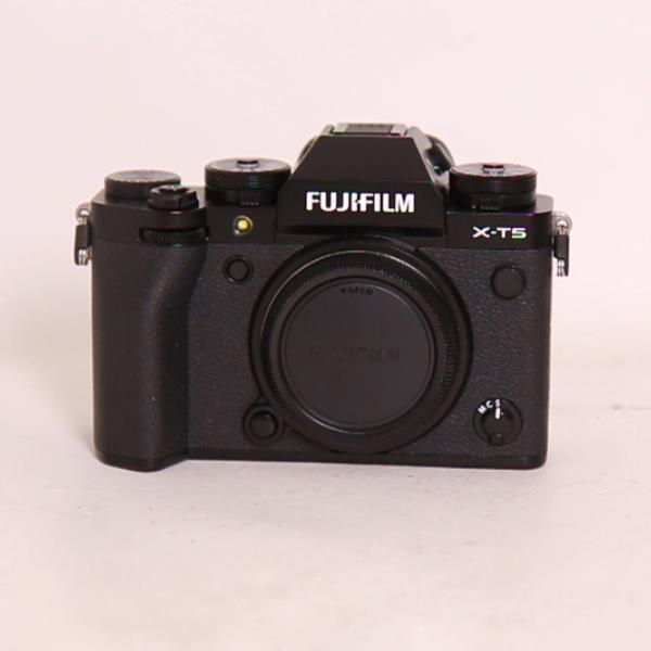 Used Fujifilm X-T5 Camera Body Black