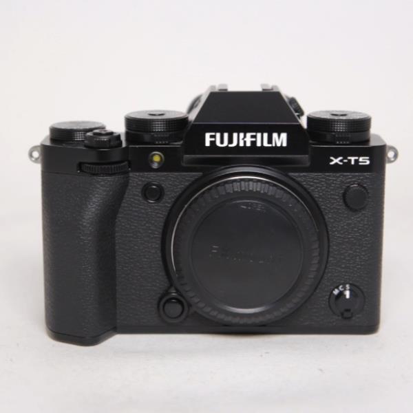 Used Fujifilm X-T5 Camera Body Black