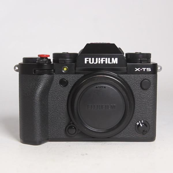 Used Fujifilm X-T5 Camera Body Black