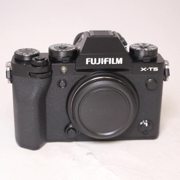 Used Fujifilm X-T5 Camera Body Black