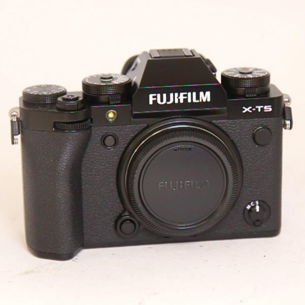 Used Fujifilm X-T5 Camera Body Black