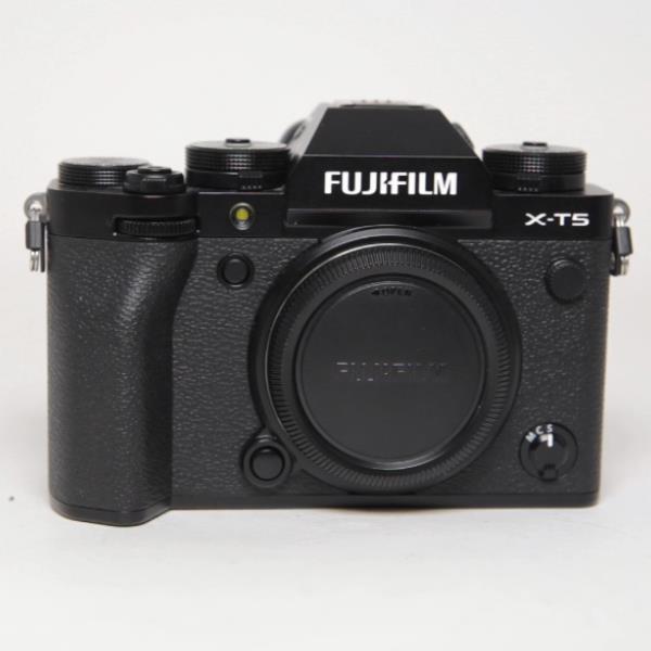 Used Fujifilm X-T5 Camera Body Black