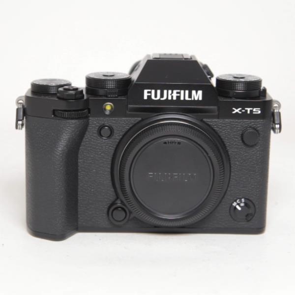 Used Fujifilm X-T5 Camera Body Black