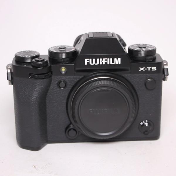 Used Fujifilm X-T5 Camera Body Black