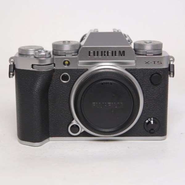 Used Fujifilm X-T5 Camera Body Silver