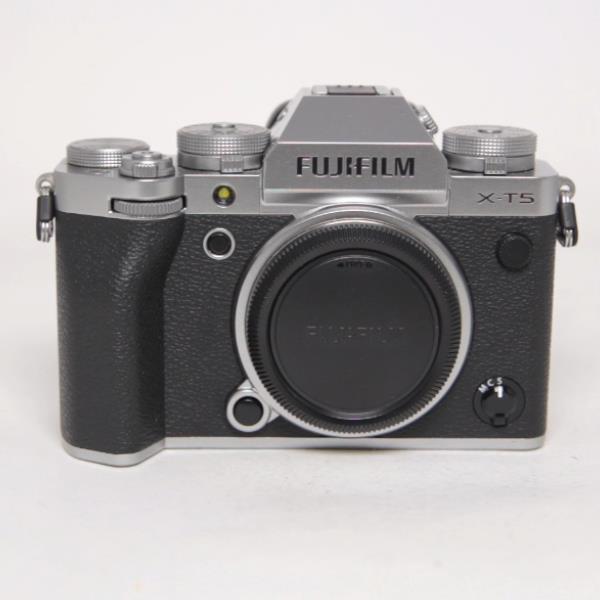 Used Fujifilm X-T5 Camera Body Silver