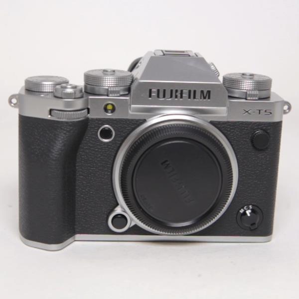 Used Fujifilm X-T5 Camera Body Silver