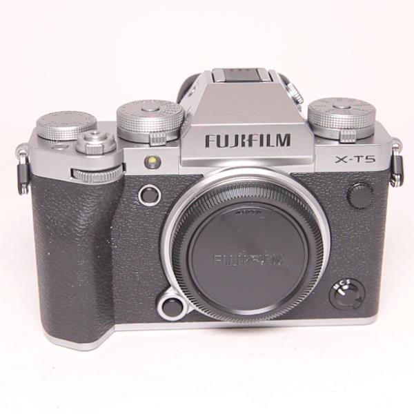 Used Fujifilm X-T5 Camera Body Silver