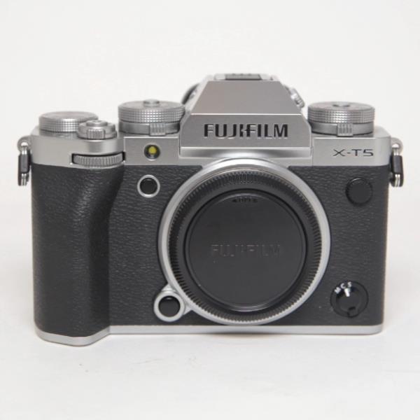 Used Fujifilm X-T5 Camera Body Silver