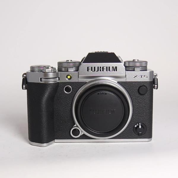 Used Fujifilm X-T5 Camera Body Silver