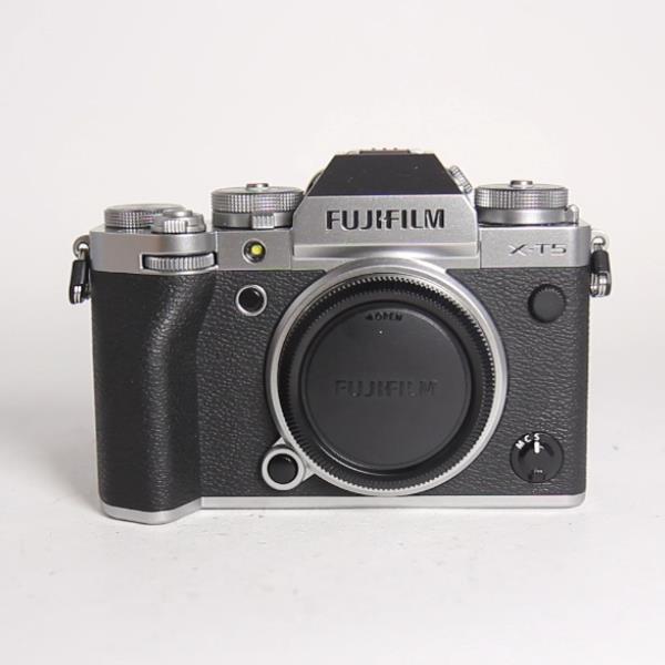 Used Fujifilm X-T5 Camera Body Silver