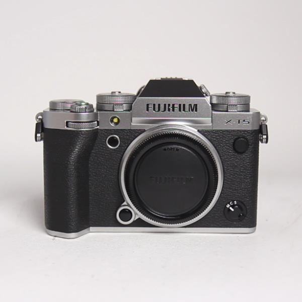 Used Fujifilm X-T5 Camera Body Silver