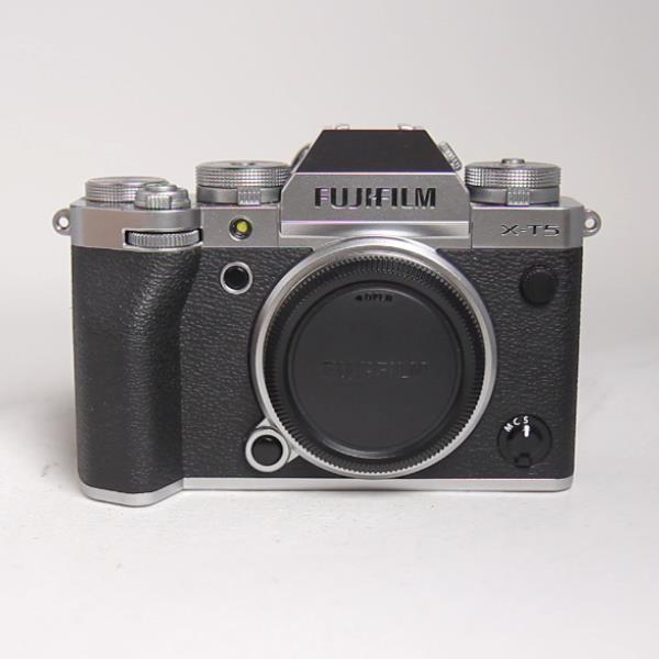 Used Fujifilm X-T5 Camera Body Silver