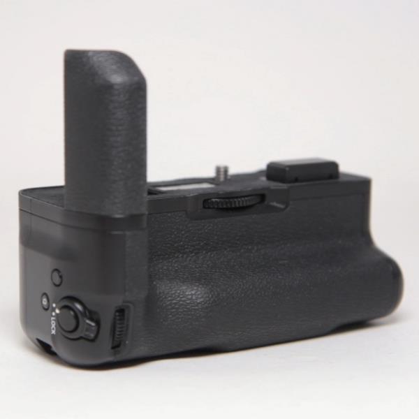 Used Fujifilm VG-XT4 Vertical Battery Grip For XT-4