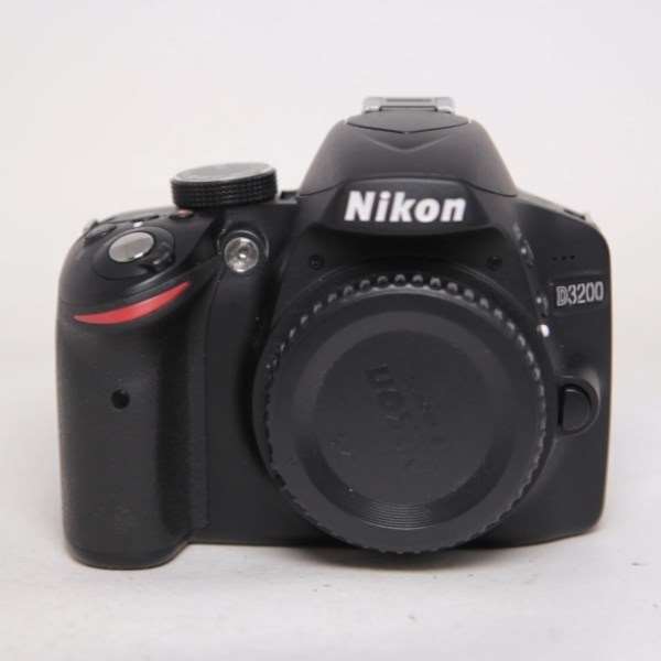 Used Nikon D3200 Body Black