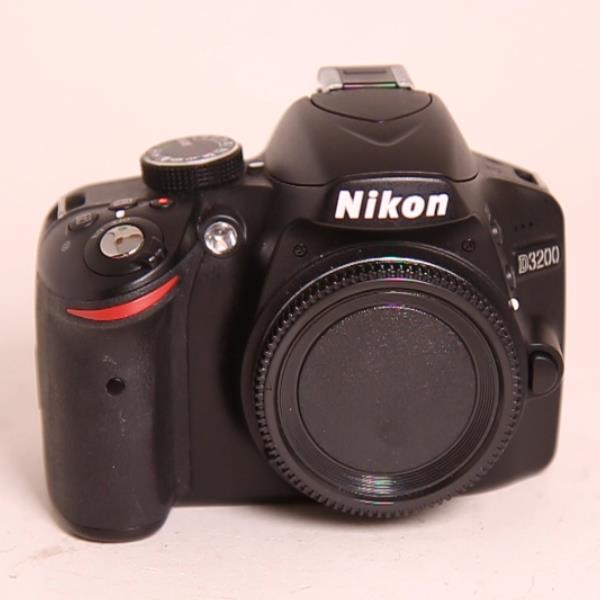 Used Nikon D3200 Body Black