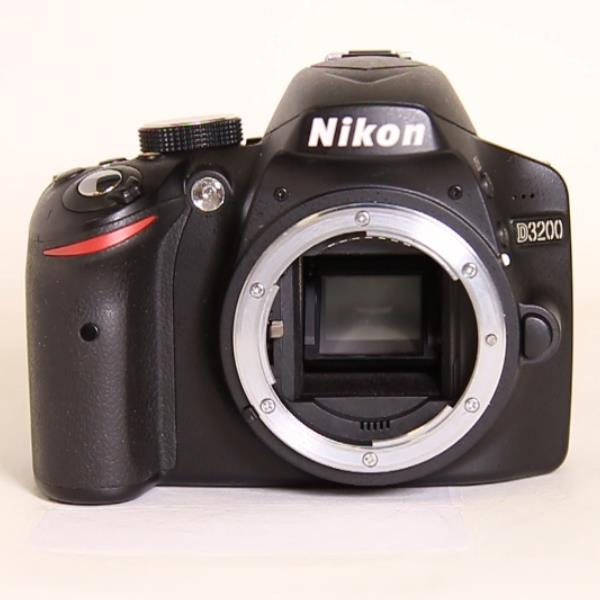 Used Nikon D3200 Body Black
