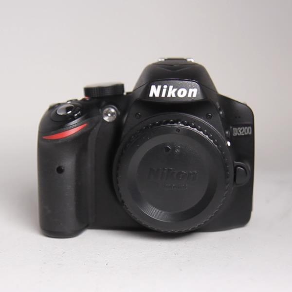Used Nikon D3200 Body Black