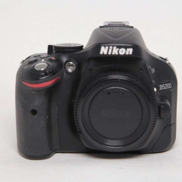 Used Nikon D5200 - Body Black