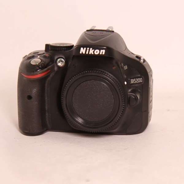 Used Nikon D5200 - Body Black