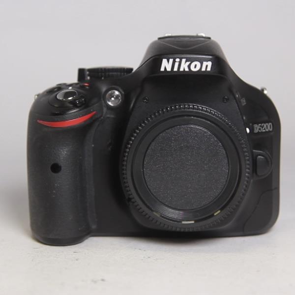 Used Nikon D5200 - Body Black