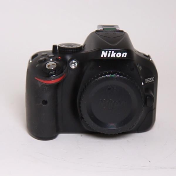 Used Nikon D5200 - Body Black