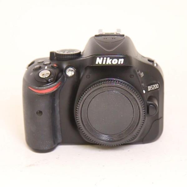 Used Nikon D5200 - Body Black