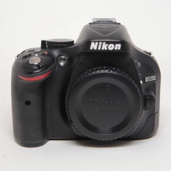 Used Nikon D5200 - Body Black