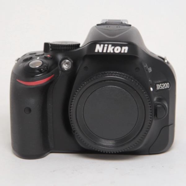 Used Nikon D5200 - Body Black