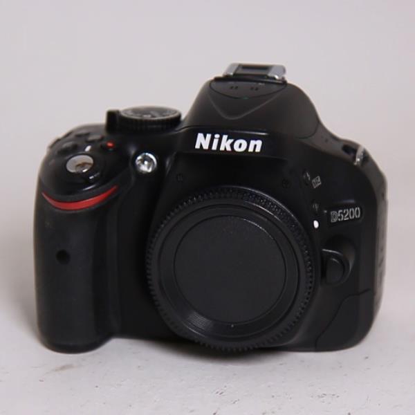 Used Nikon D5200 - Body Black