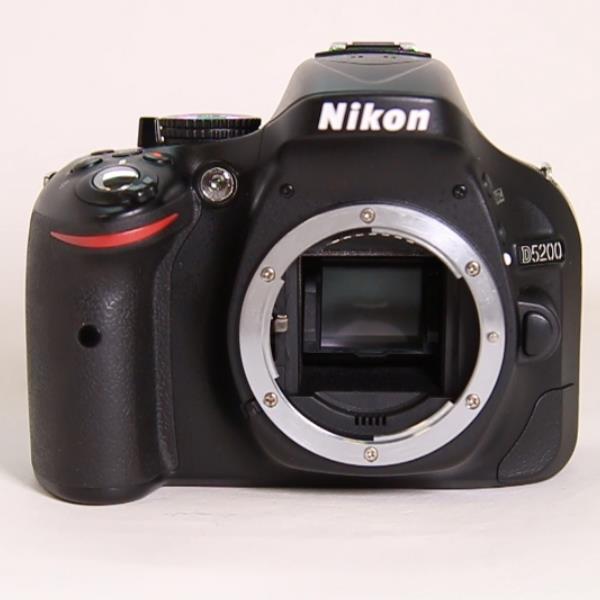 Used Nikon D5200 - Body Black