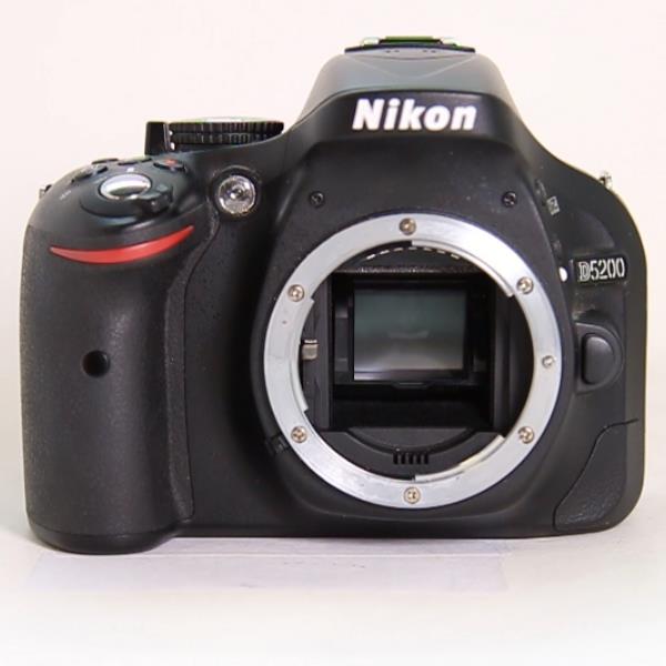 Used Nikon D5200 - Body Black