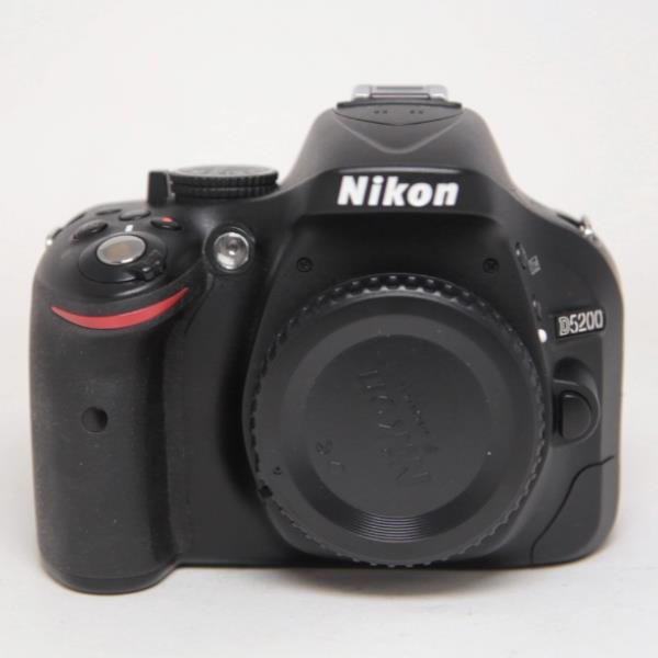 Used Nikon D5200 - Body Black