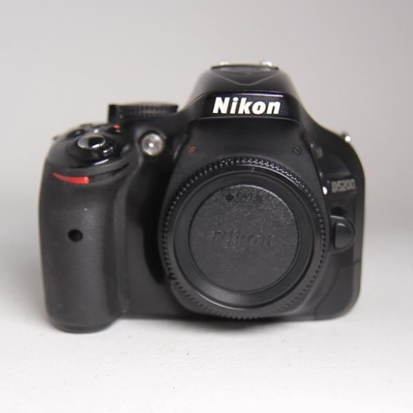 Used Nikon D5200 - Body Black