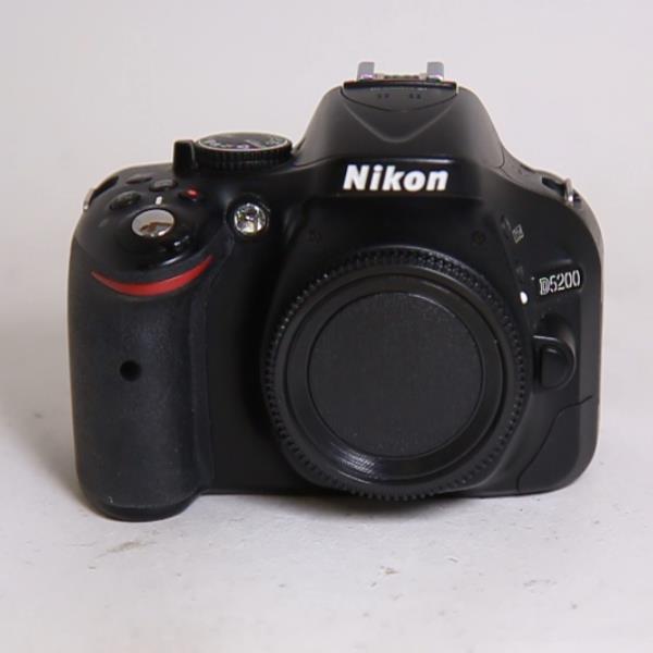 Used Nikon D5200 - Body Black