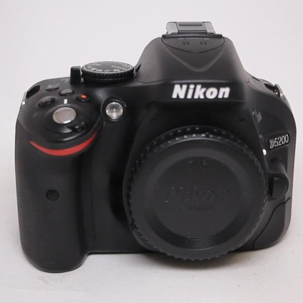 Used Nikon D5200 - Body Black