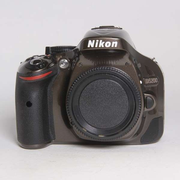 Used Nikon D5200 - Body Bronze