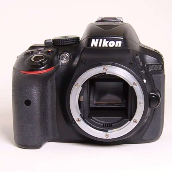 Used Nikon D5300 DSLR Digital camera Body - Black