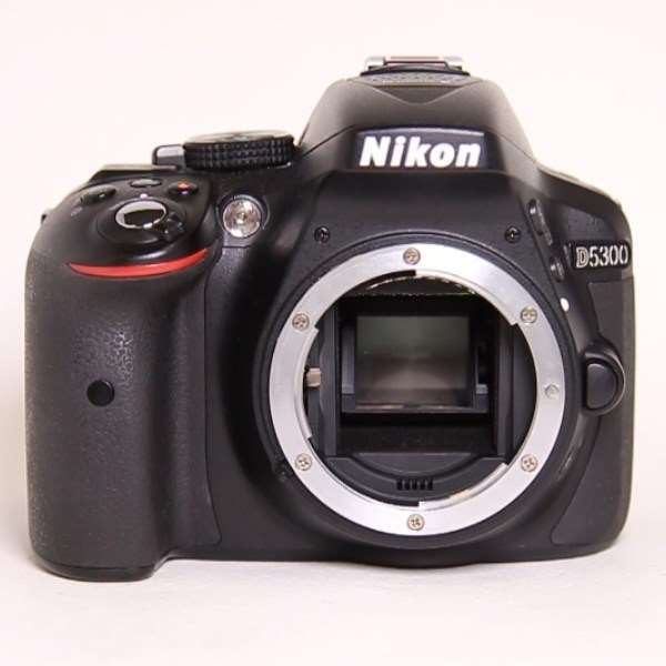 Used Nikon D5300 DSLR Digital camera Body - Black