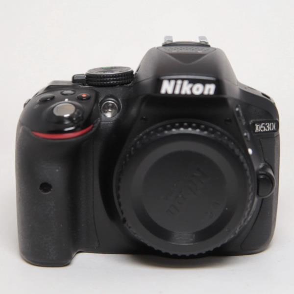 Used Nikon D5300 DSLR Digital camera Body - Black