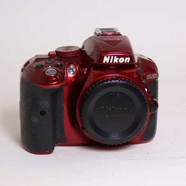 Used Nikon D5300 DSLR Digital camera Body - Red