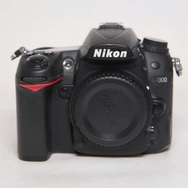 Used Nikon D7000 Digital SLR Camera Body