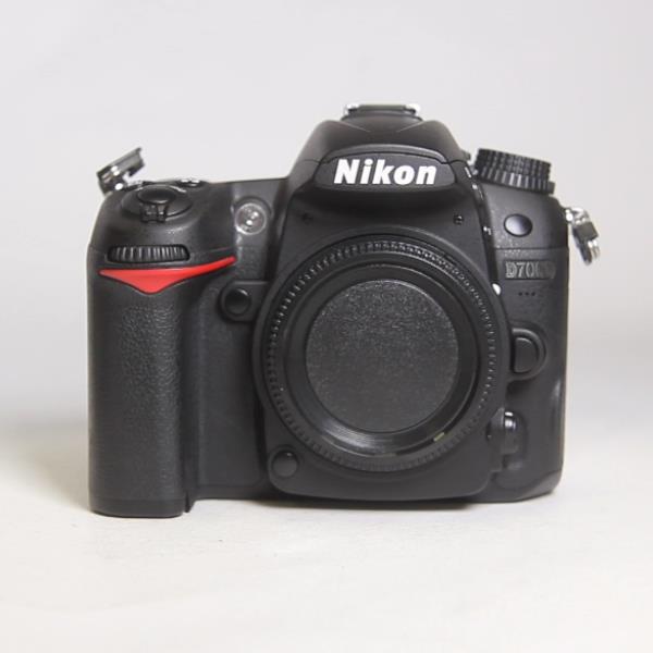 Used Nikon D7000 Digital SLR Camera Body