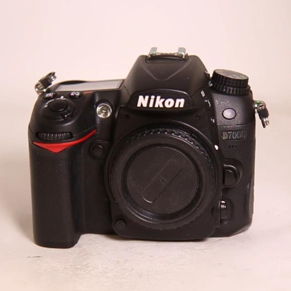 Used Nikon D7000 Digital SLR Camera Body