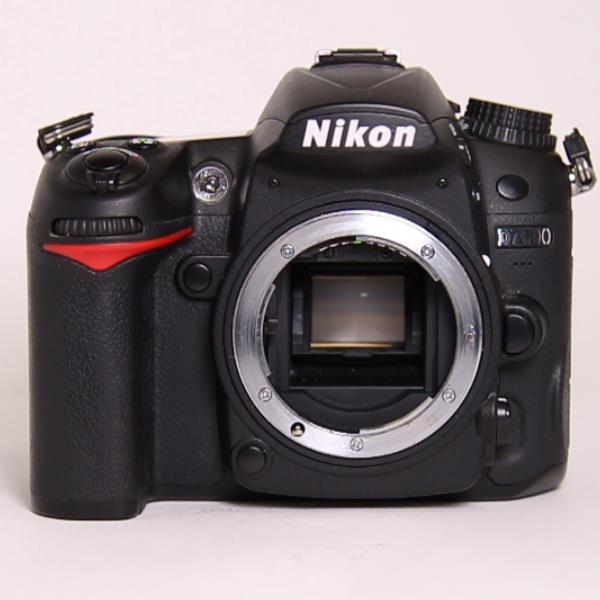 Used Nikon D7000 Digital SLR Camera Body