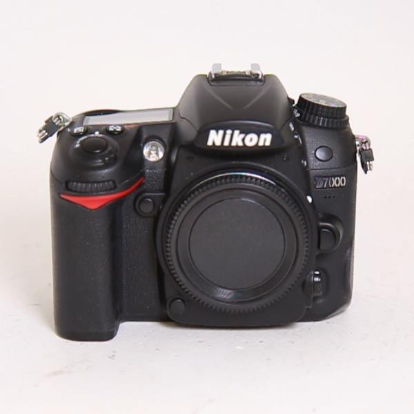 Used Nikon D7000 Digital SLR Camera Body